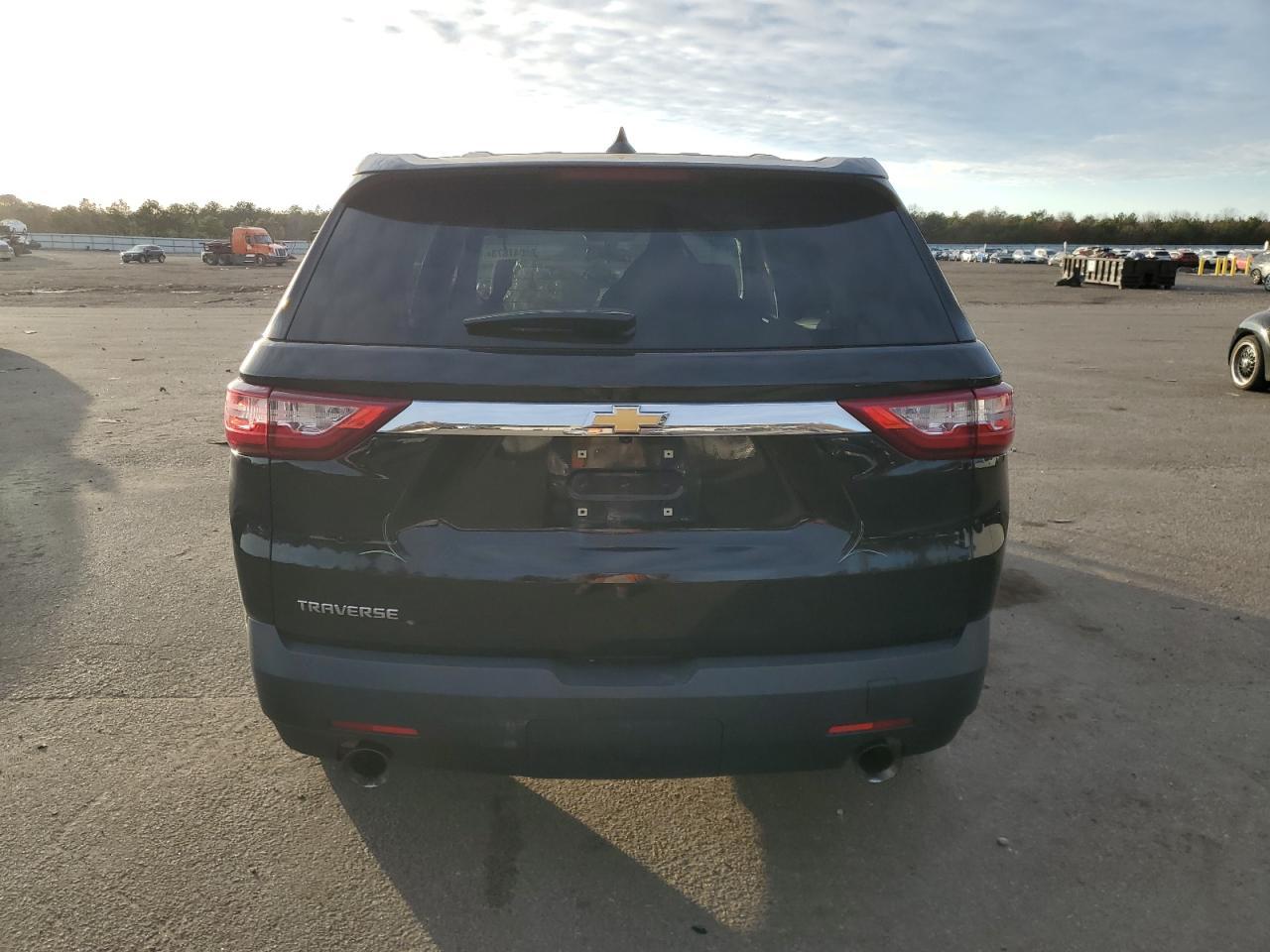 2018 CHEVROLET TRAVERSE L - Фото 6