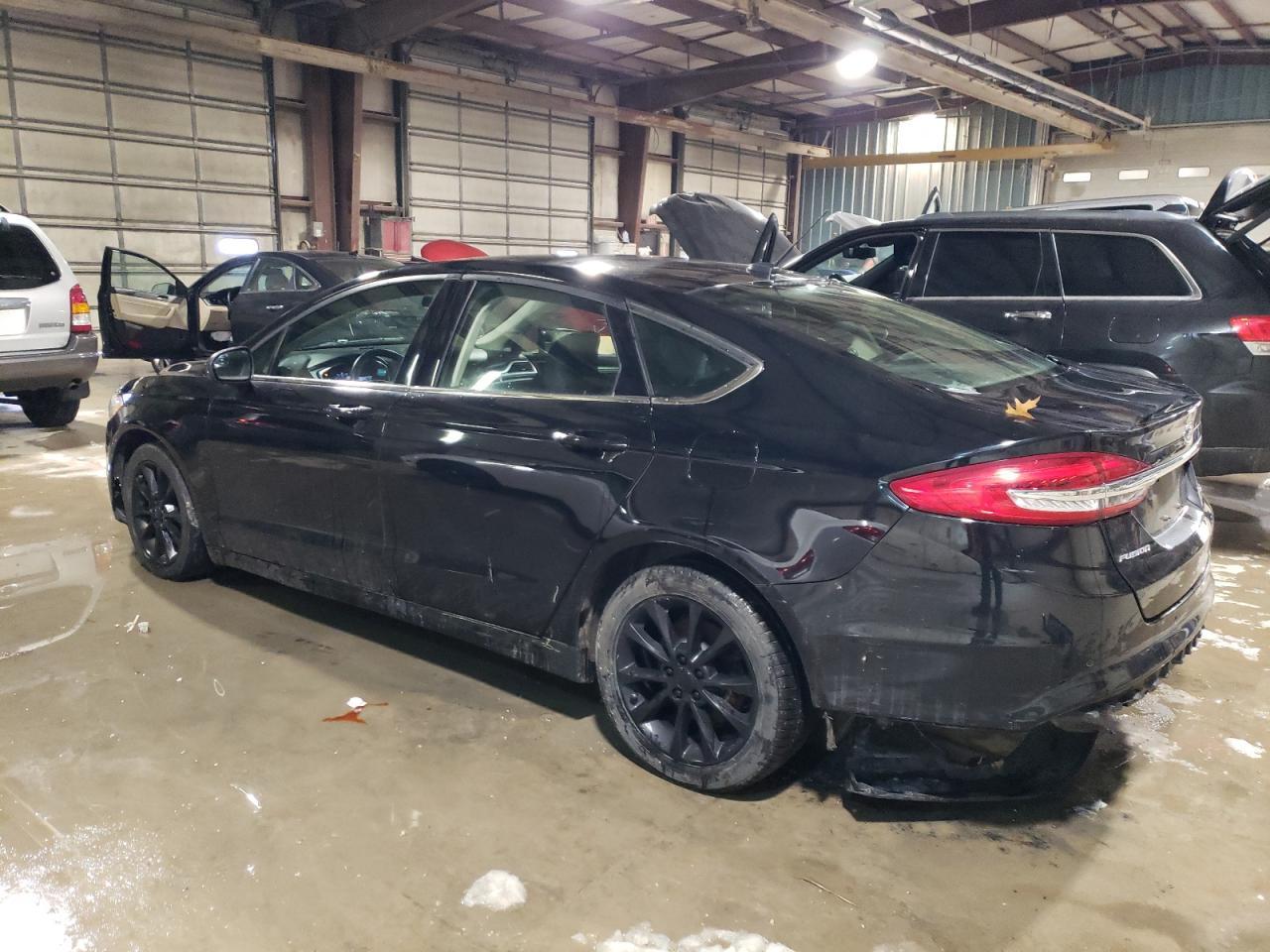 2017 FORD FUSION SE - Image 2