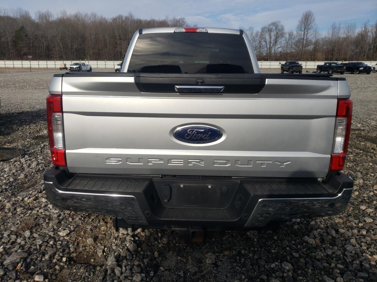 2017 FORD F250 SD - Image 6