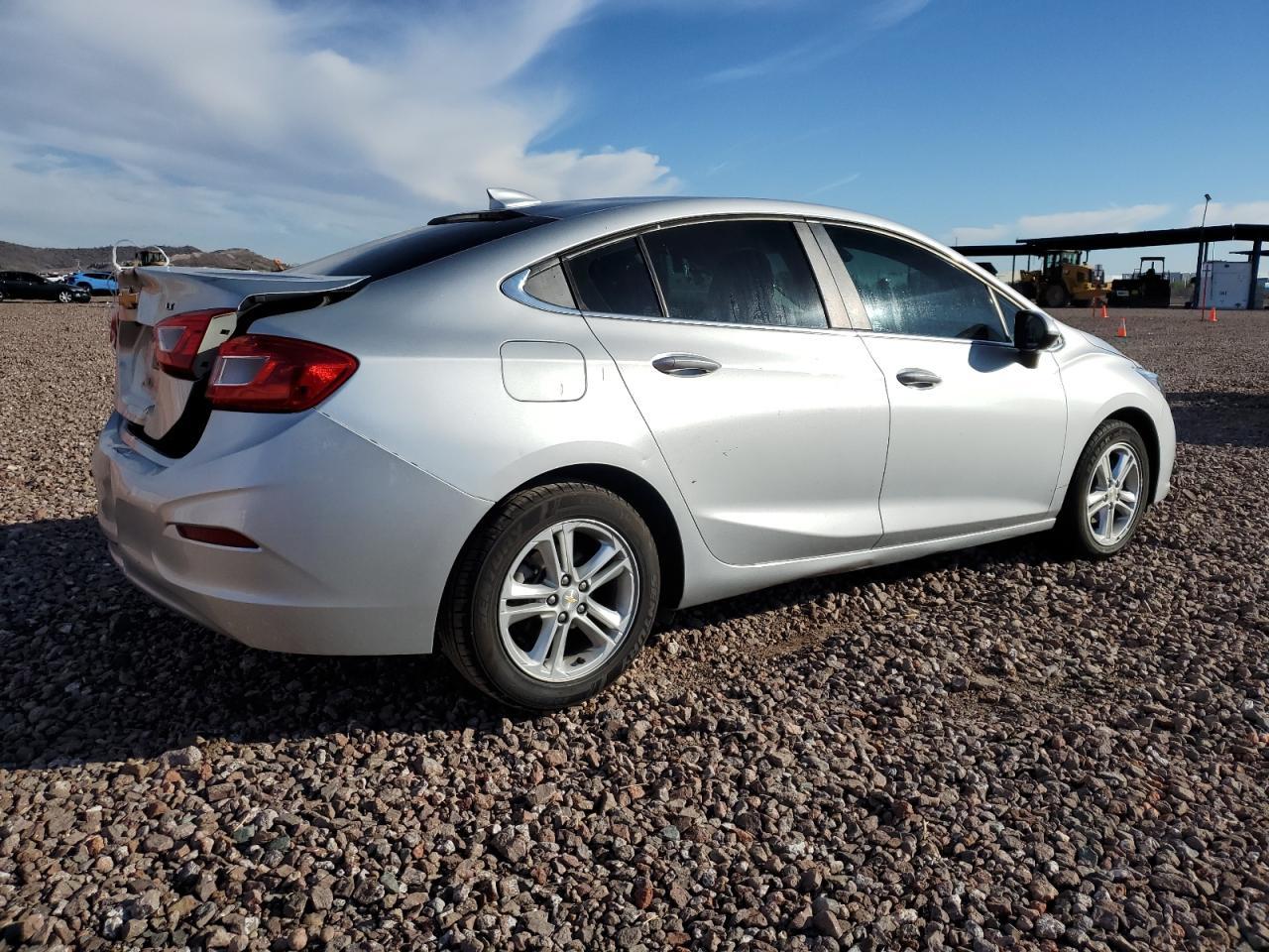 2016 CHEVROLET CRUZE LT - Image 3