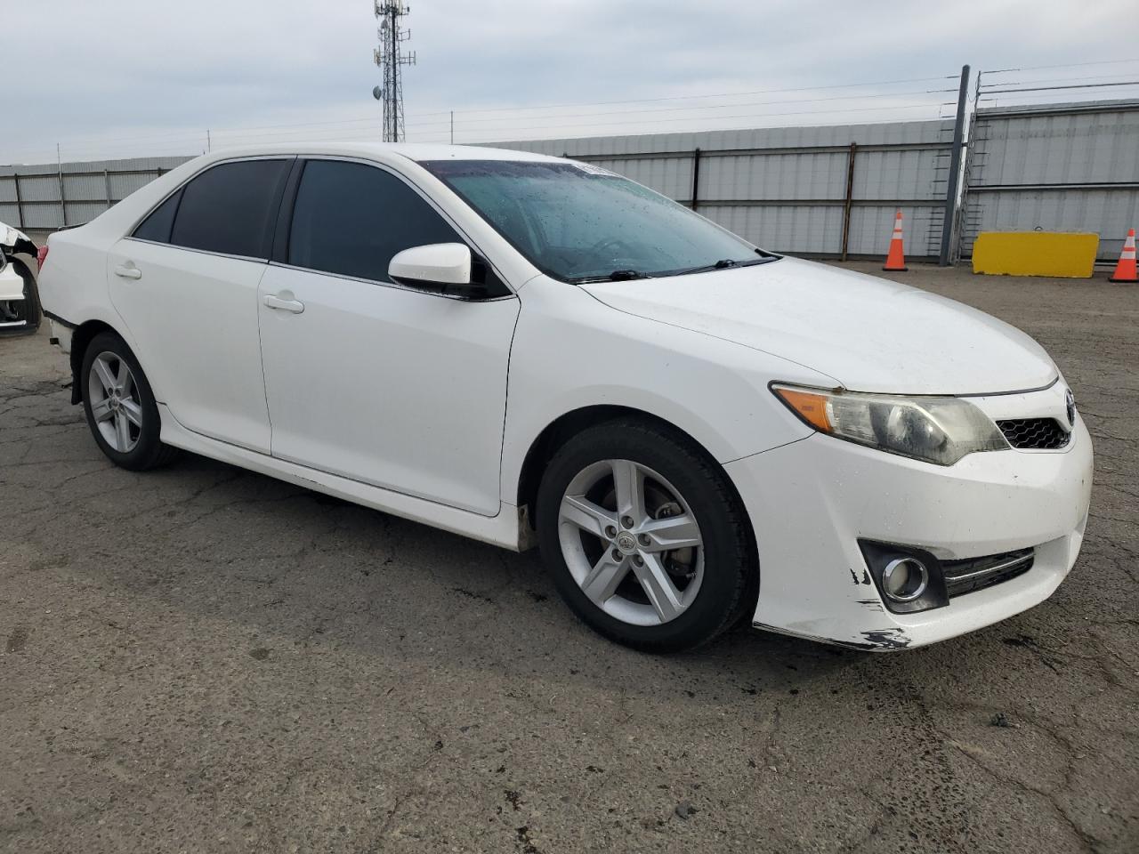 2013 TOYOTA CAMRY L - Image 4