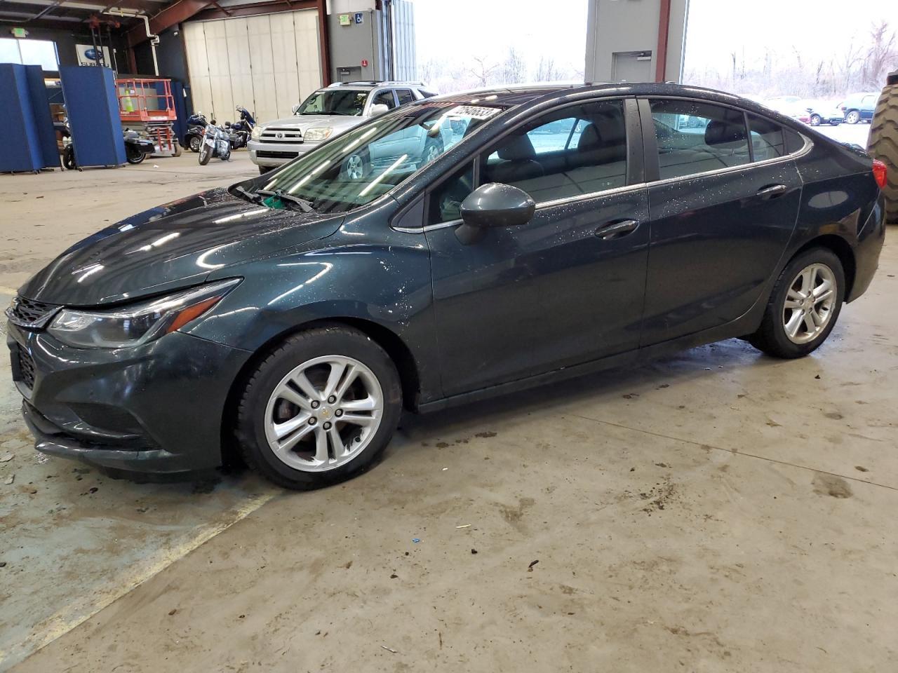 2017 CHEVROLET CRUZE LT car image