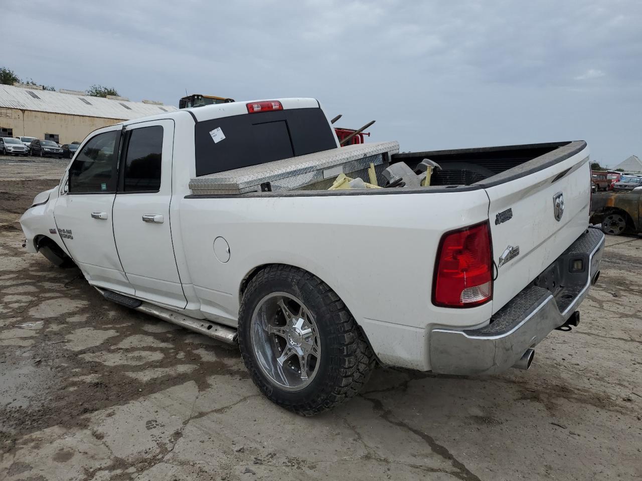 2014 RAM 1500 SLT - Фото 2