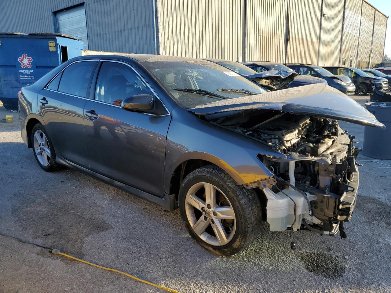 2014 TOYOTA CAMRY L - Фото 4