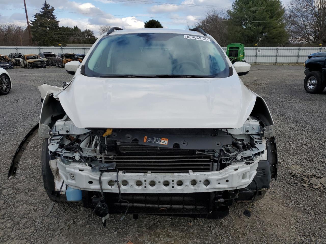 2017 FORD ESCAPE SE - Фото 5