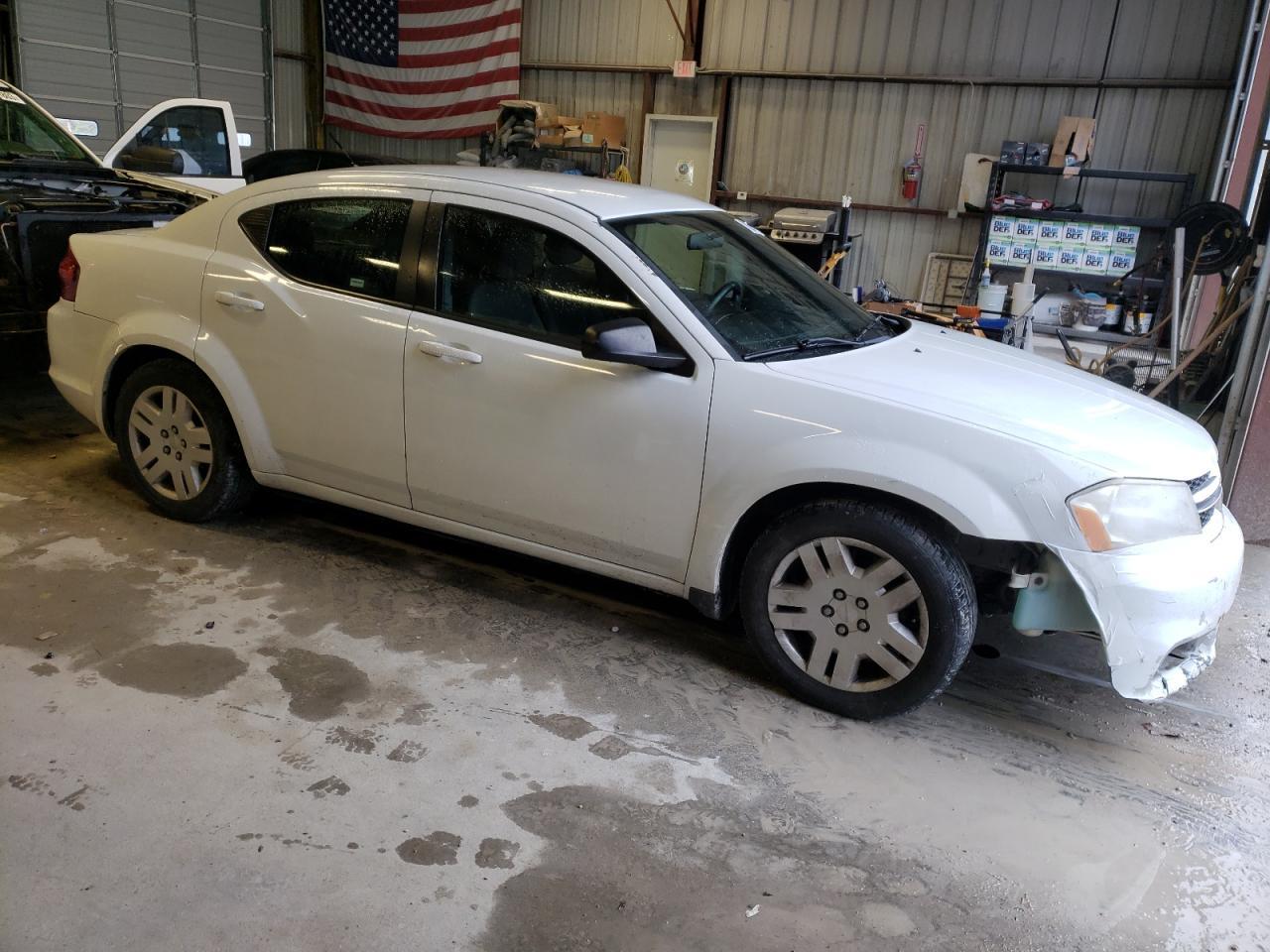2014 DODGE AVENGER SE - Image 4