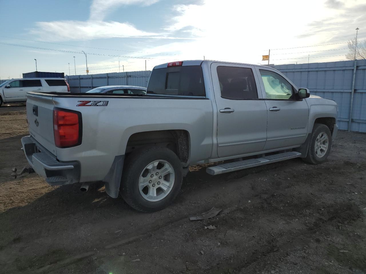 2018 CHEVROLET SILVERADO - Фото 3
