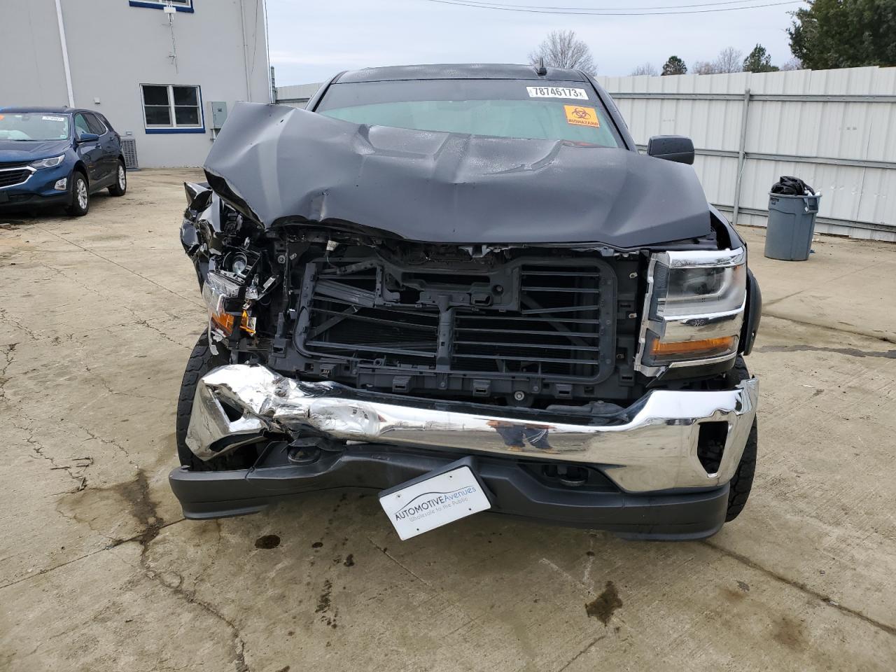 2017 CHEVROLET SILVERADO - Image 5