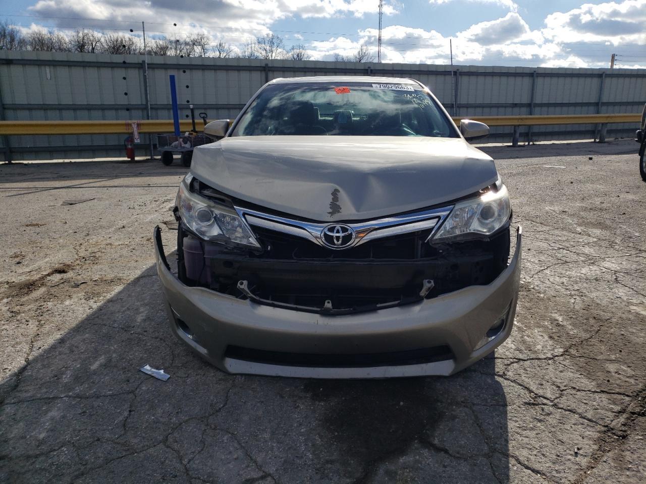 2014 TOYOTA CAMRY L - Фото 5