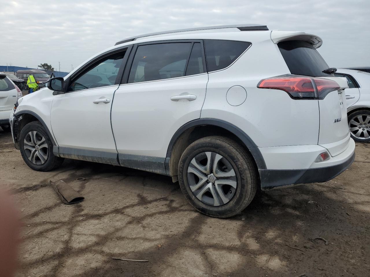 2017 TOYOTA RAV4 LE - Image 2