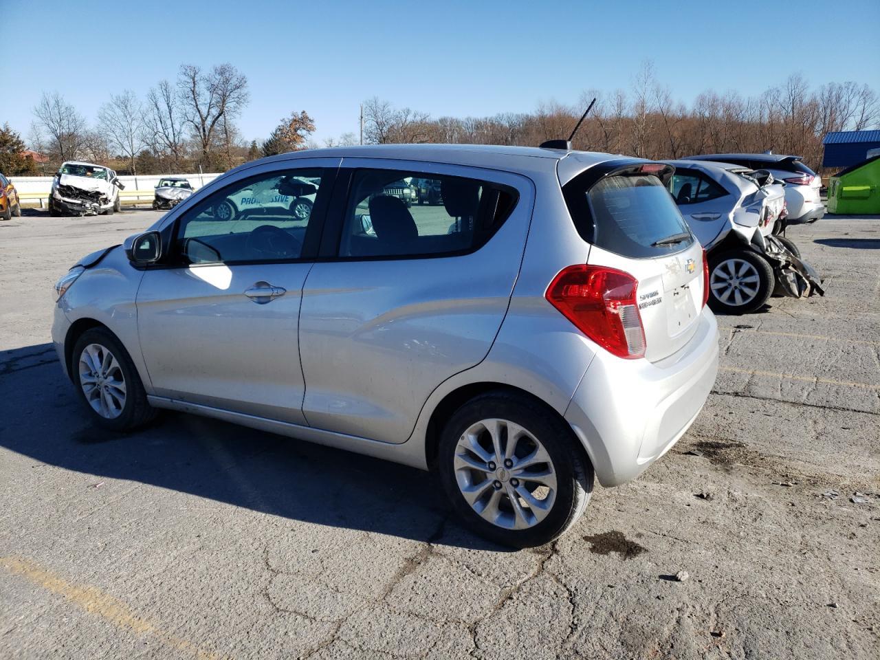 2021 CHEVROLET SPARK 1LT - Фото 2