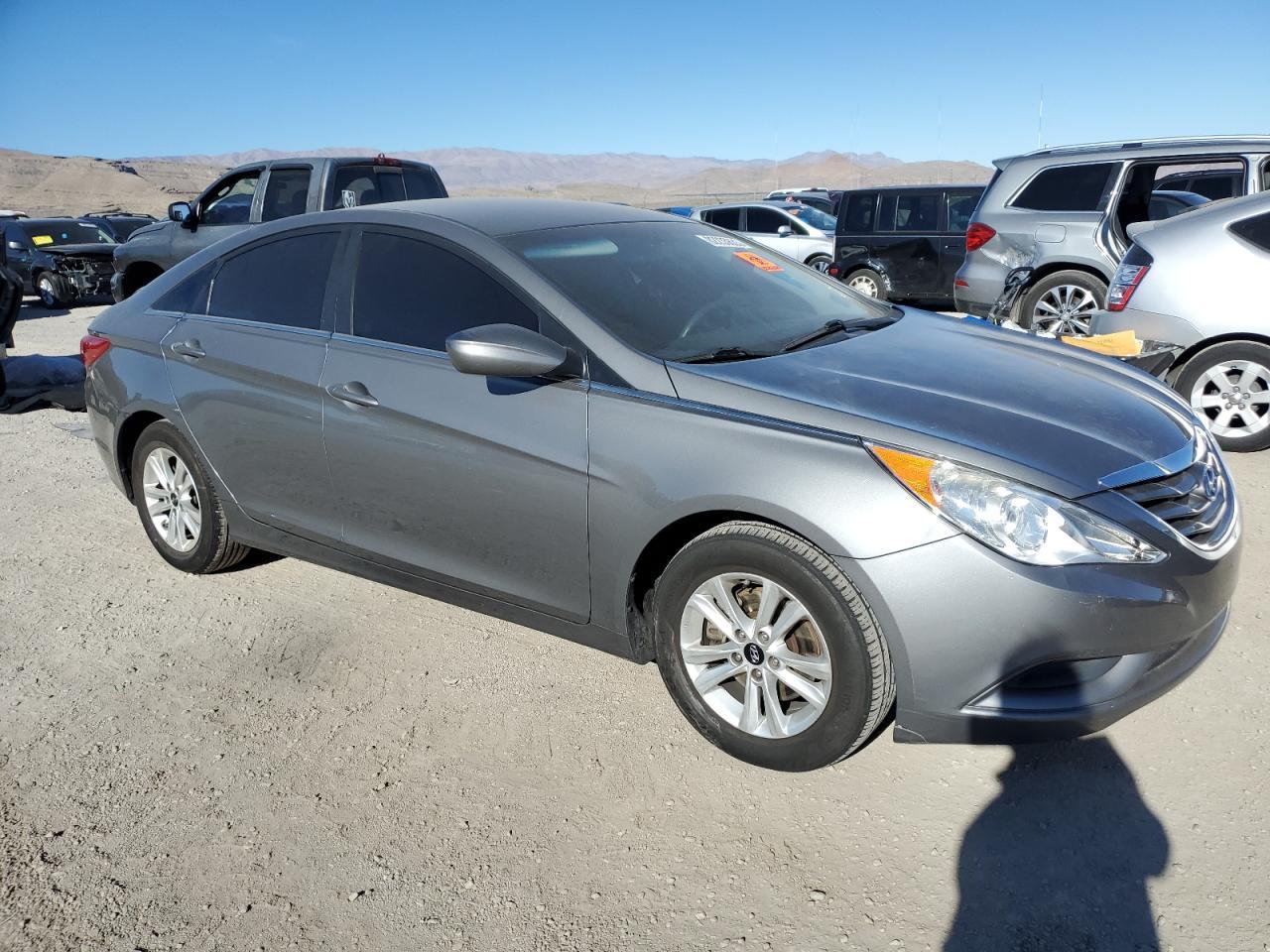 2013 HYUNDAI SONATA GLS - Image 4