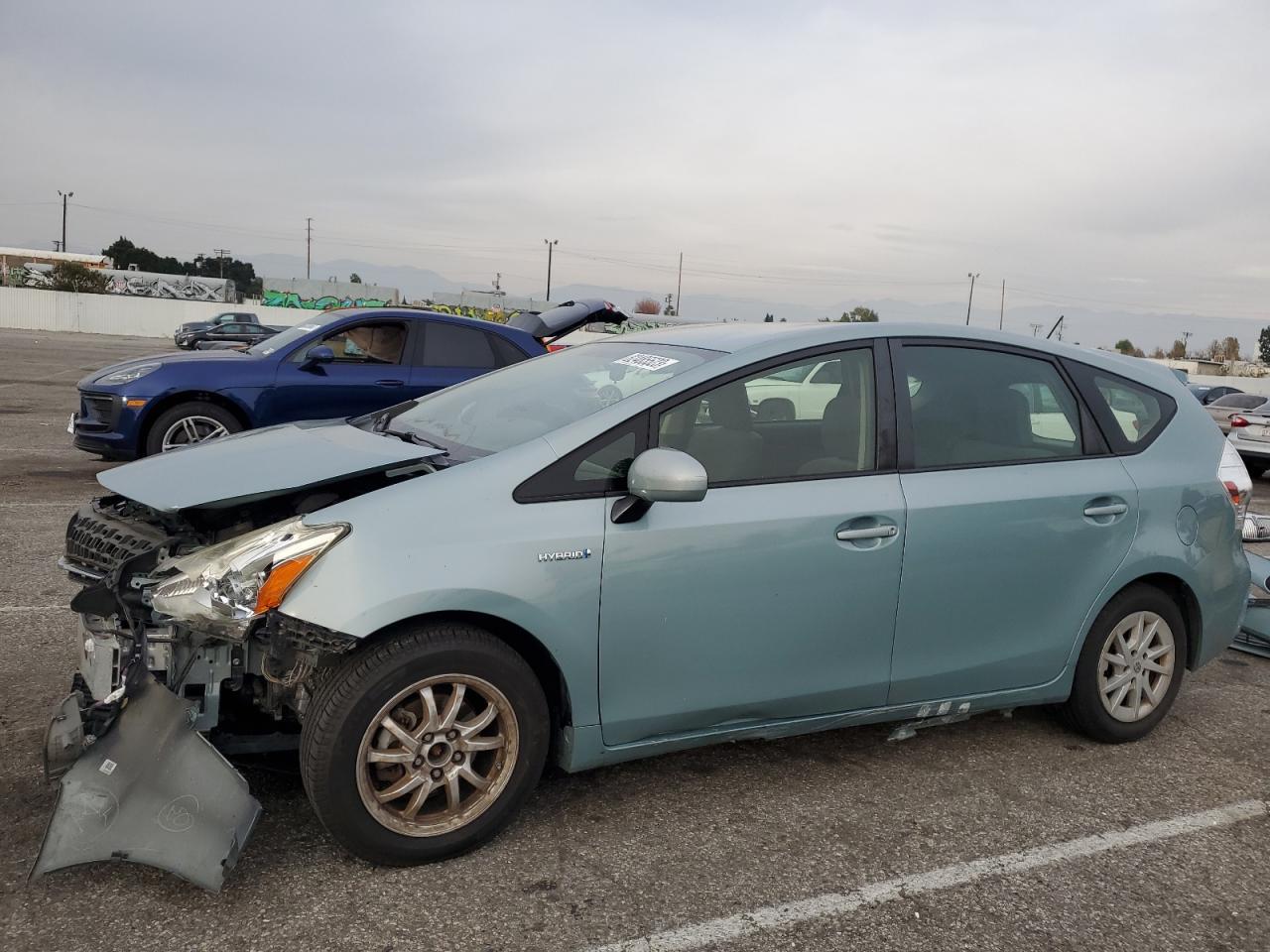 2014 TOYOTA PRIUS V car image