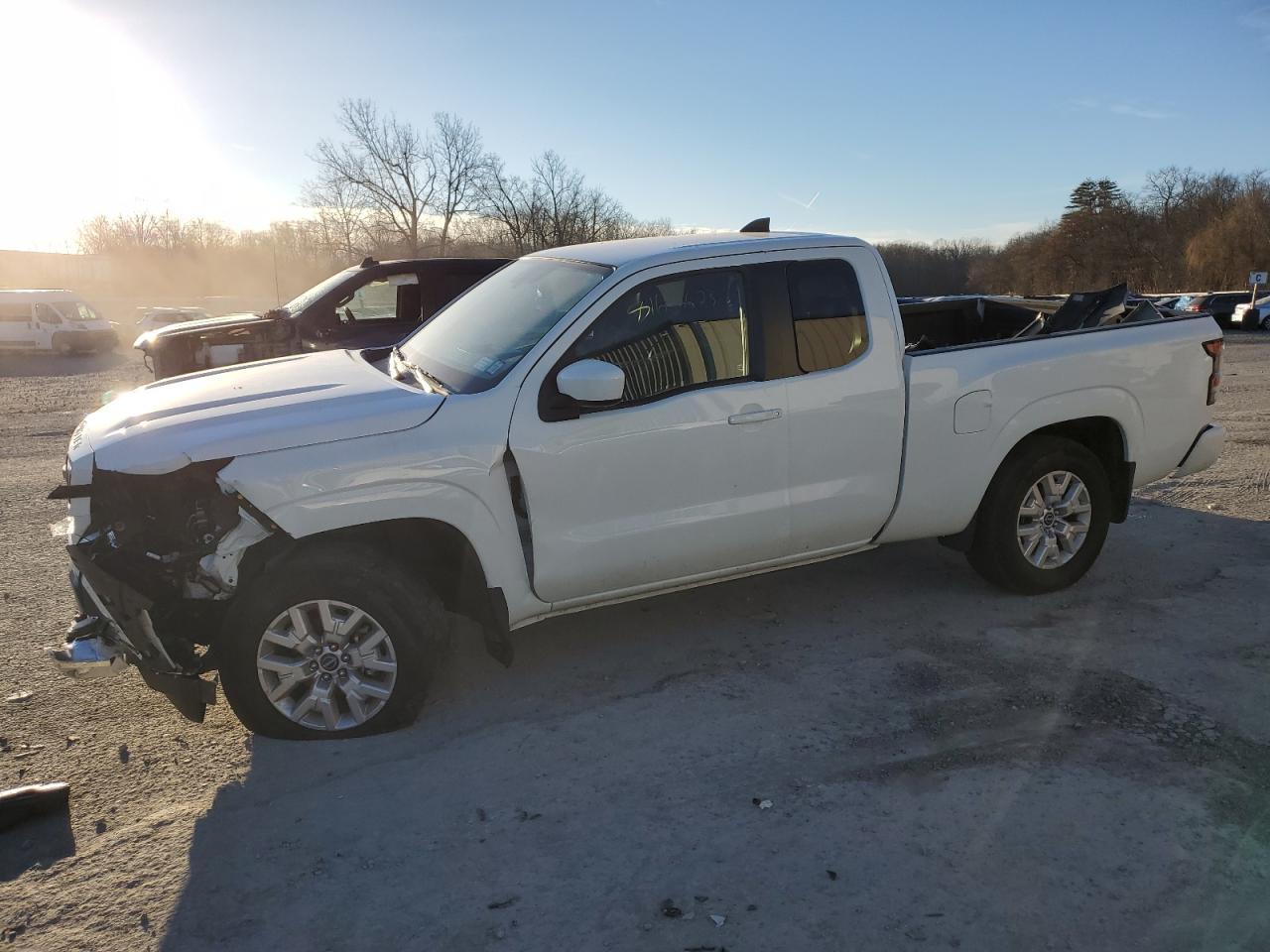 2022 NISSAN FRONTIER S car image