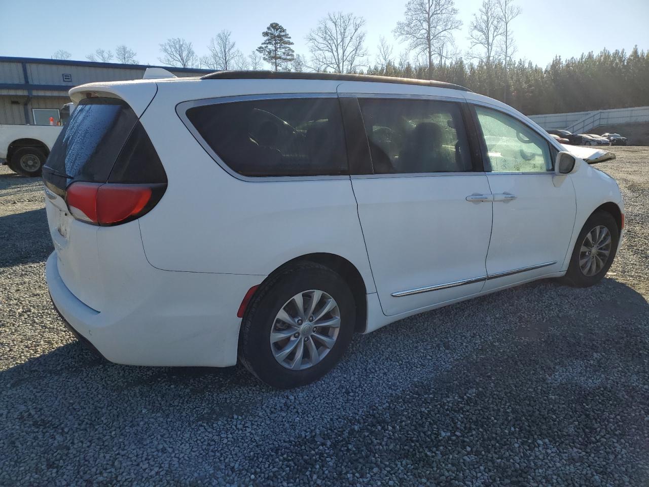 2017 CHRYSLER PACIFICA T - Image 3