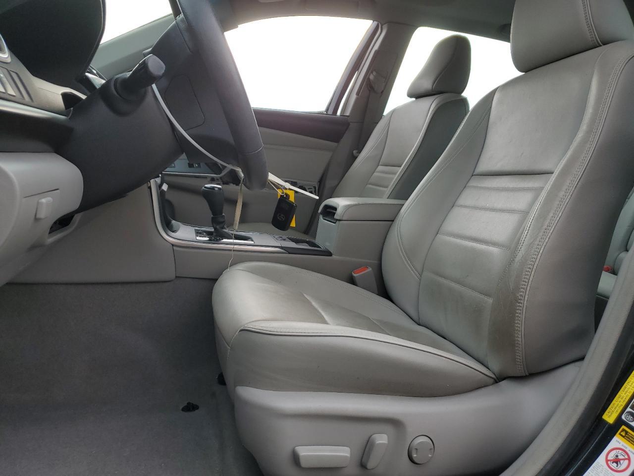 2017 TOYOTA CAMRY LE - Фото 7