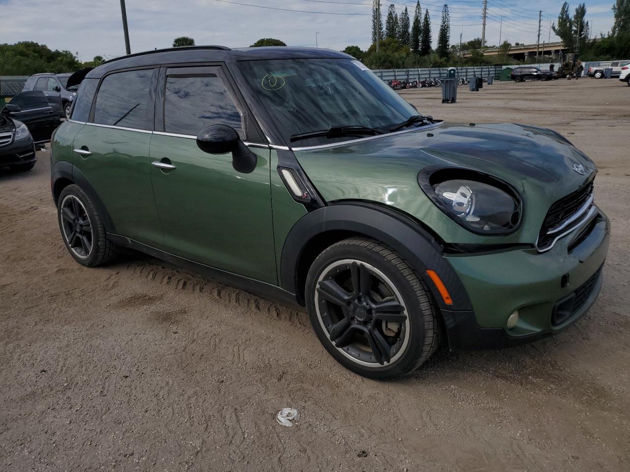 2015 MINI COOPER S C - Фото 4