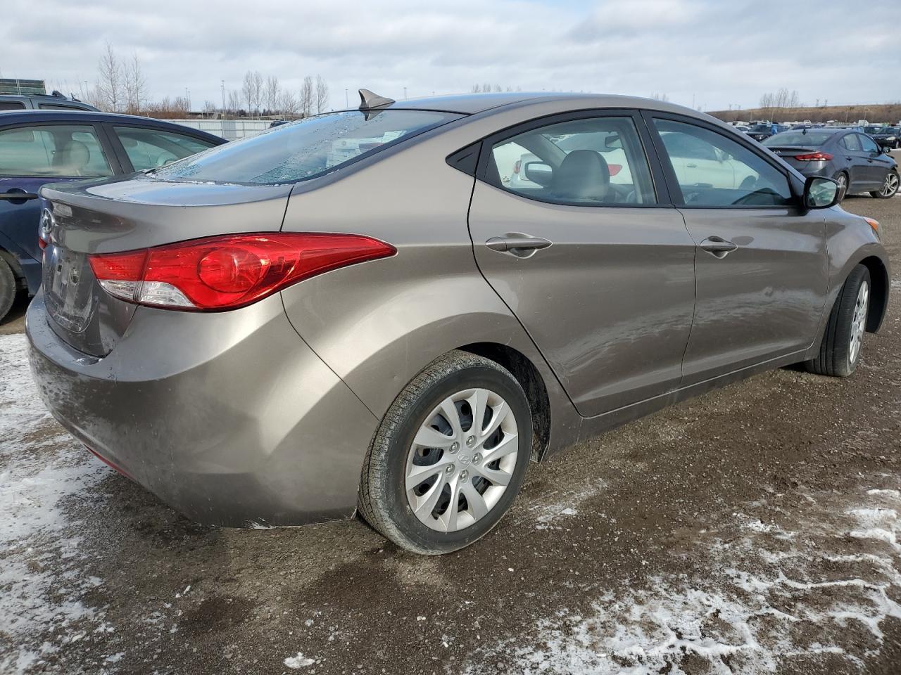 2013 HYUNDAI ELANTRA GL - Image 3