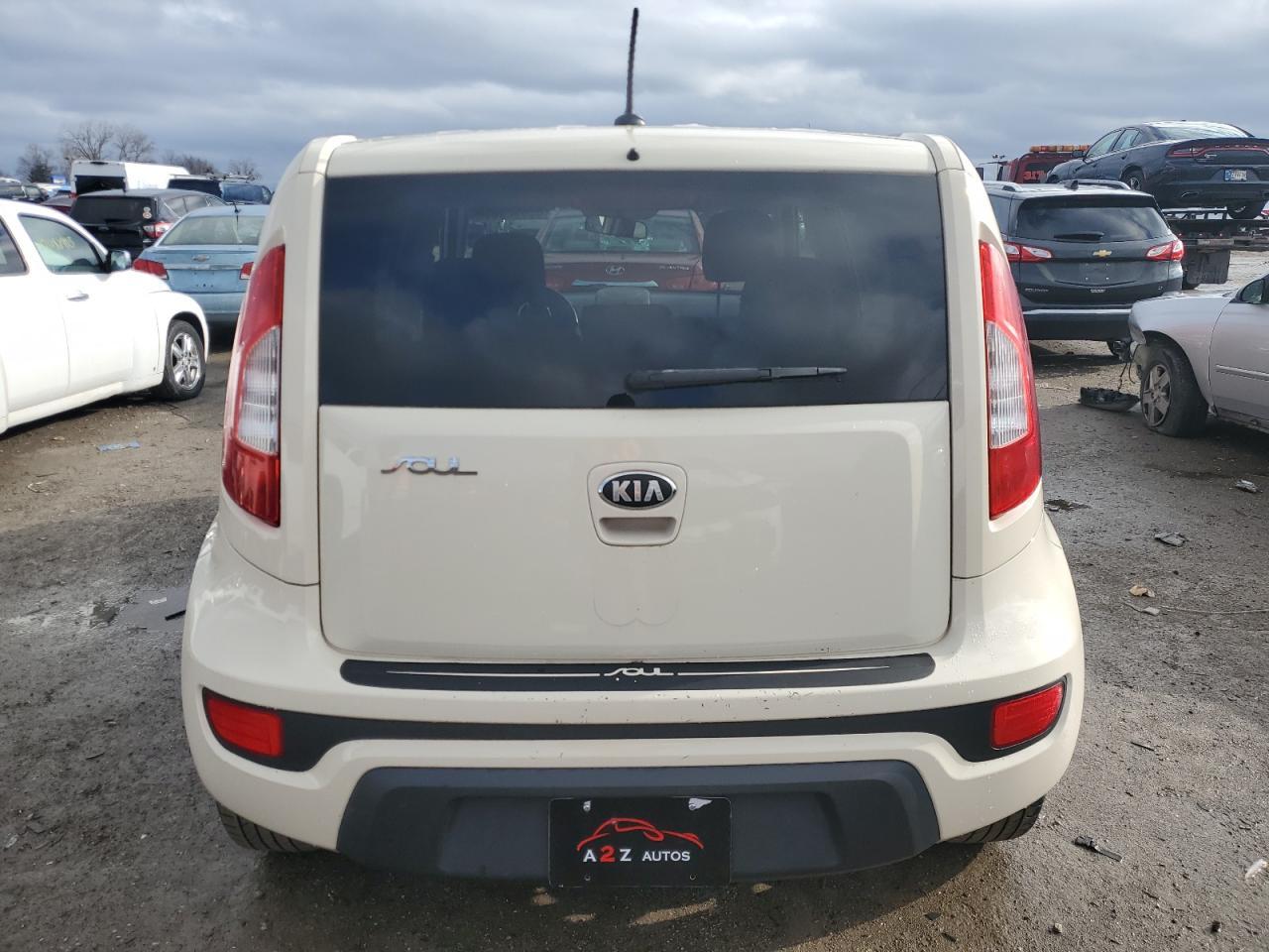2013 KIA SOUL + - Image 6