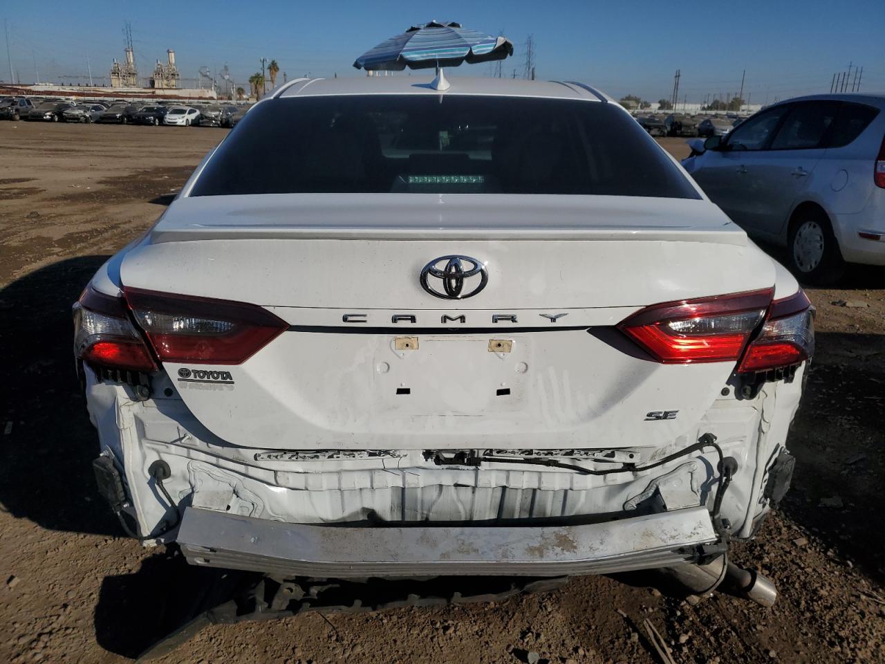 2021 TOYOTA CAMRY SE - Фото 6