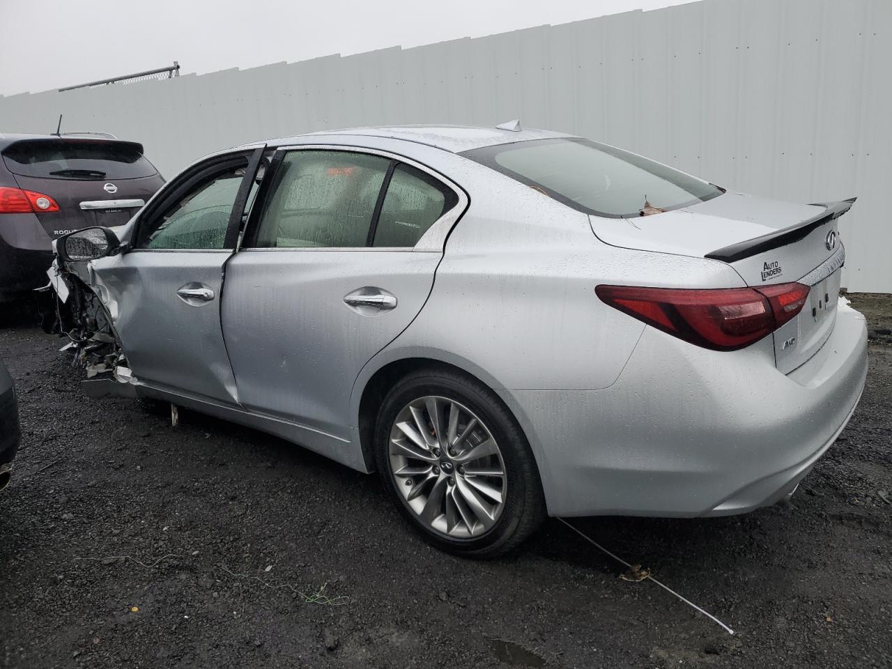 2018 INFINITI Q50 LUXE - Image 2