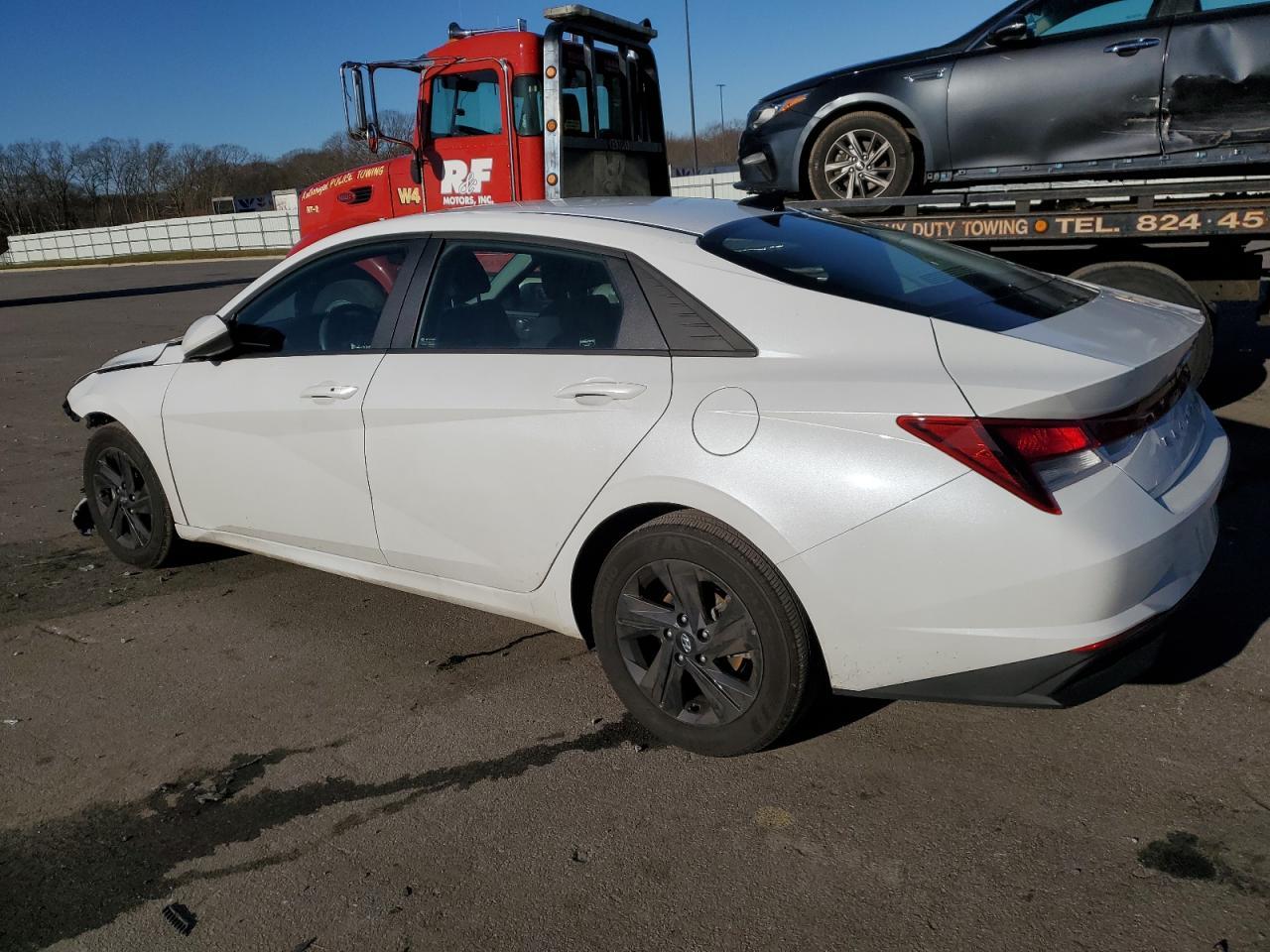 2022 HYUNDAI ELANTRA SE - Фото 2