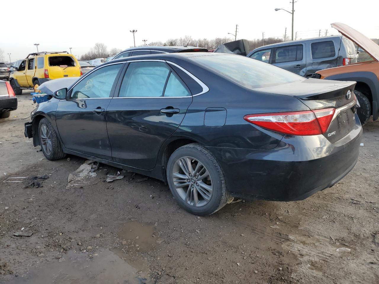 2015 TOYOTA CAMRY LE - Фото 2