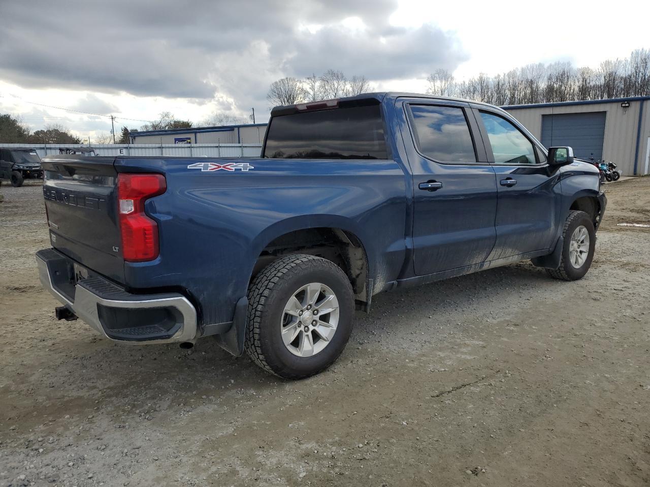 2019 CHEVROLET SILVERADO - Image 3