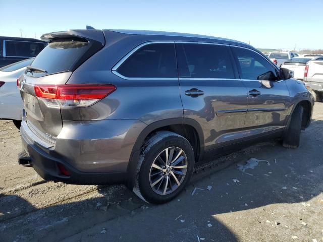 2019 Toyota Highlander Se - Image 3