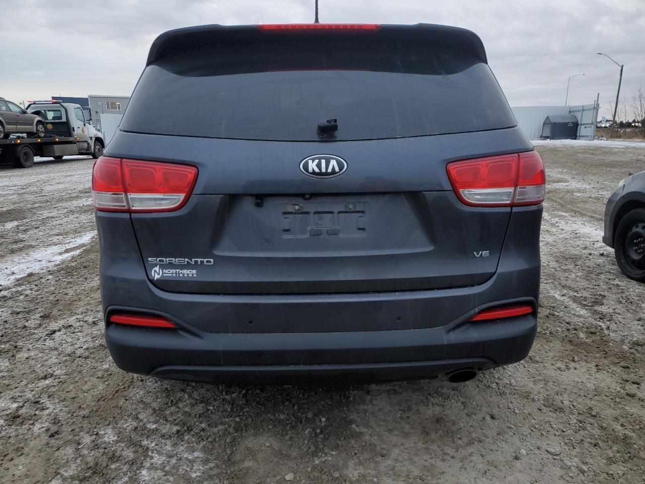 2016 KIA SORENTO LX - Image 6