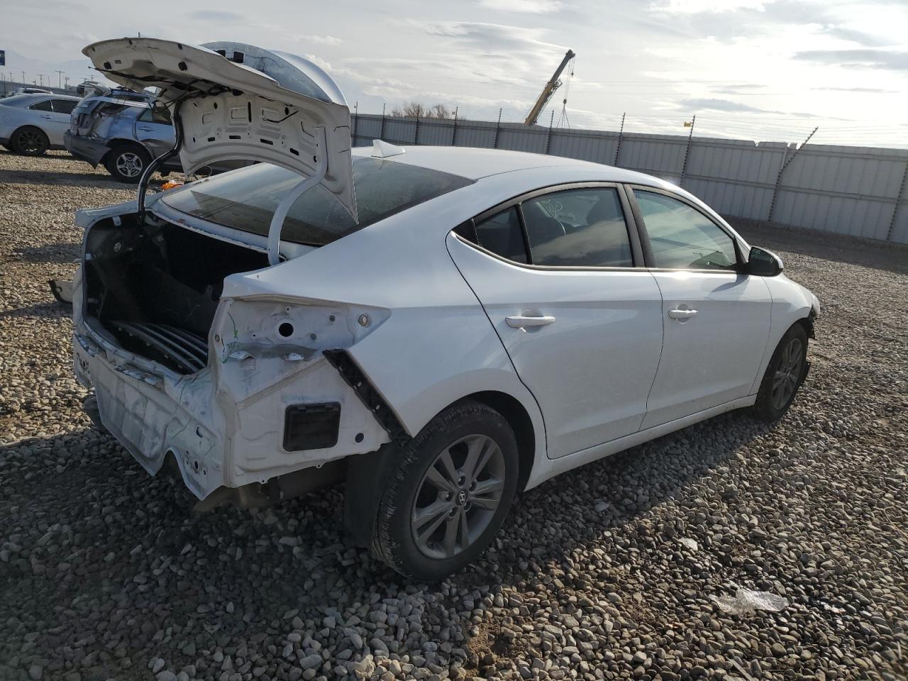 2017 HYUNDAI ELANTRA SE - Фото 3