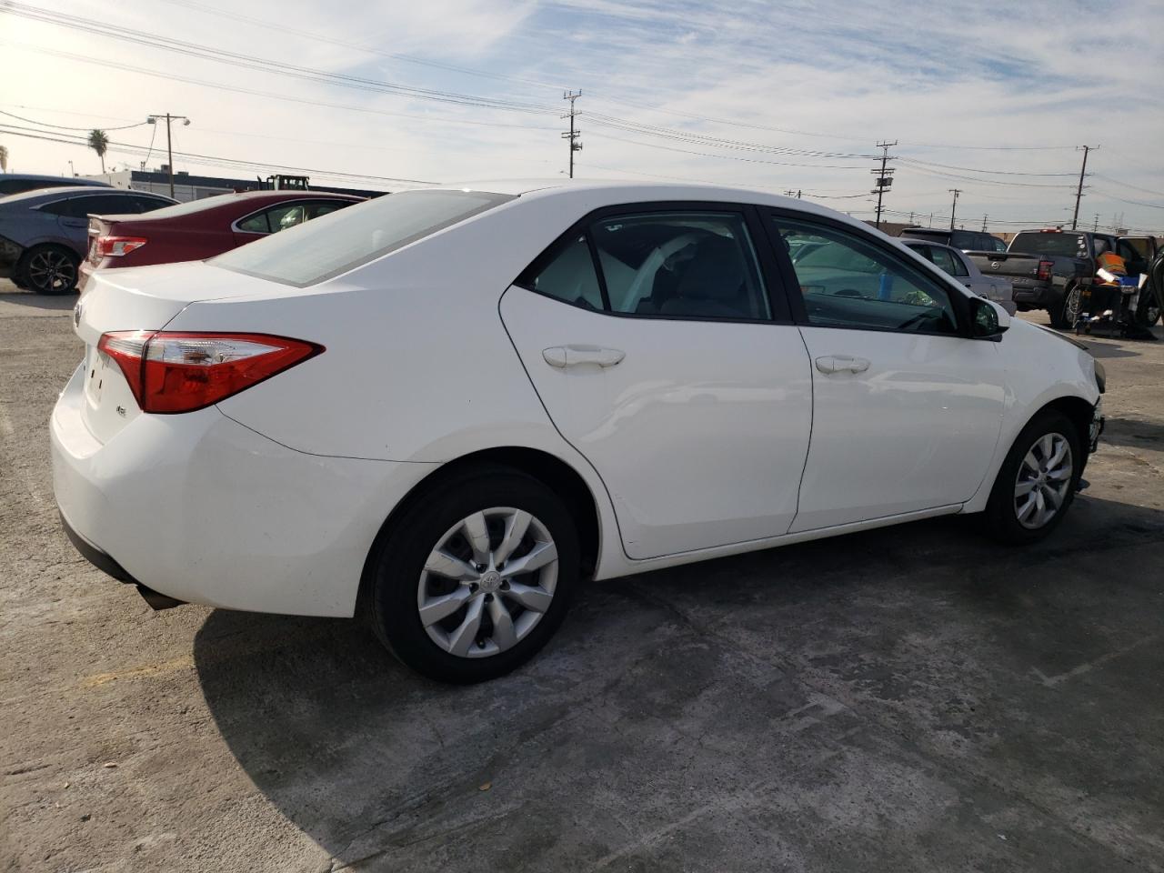 2015 TOYOTA COROLLA L - Фото 3