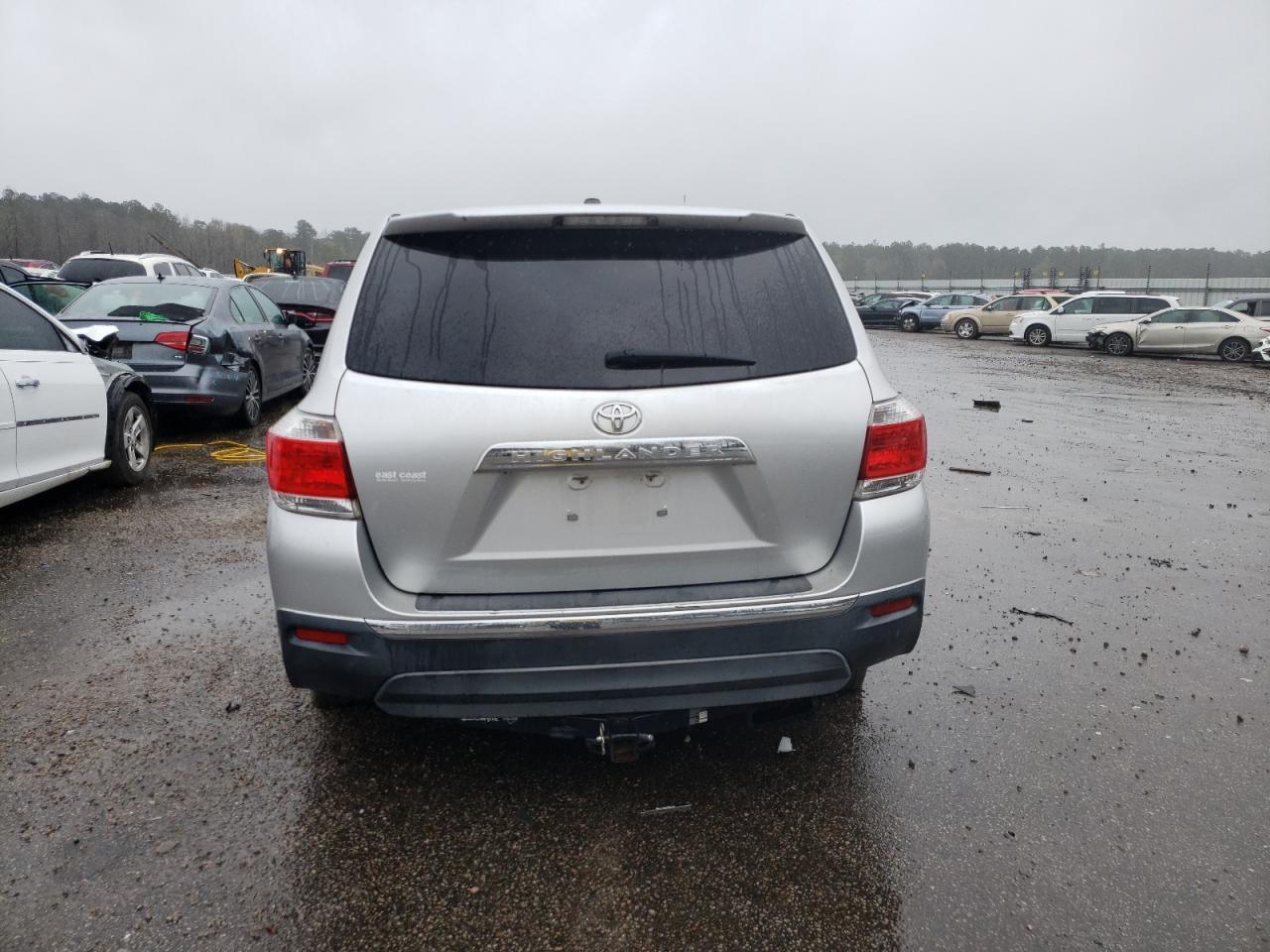 2011 TOYOTA HIGHLANDER - Image 6