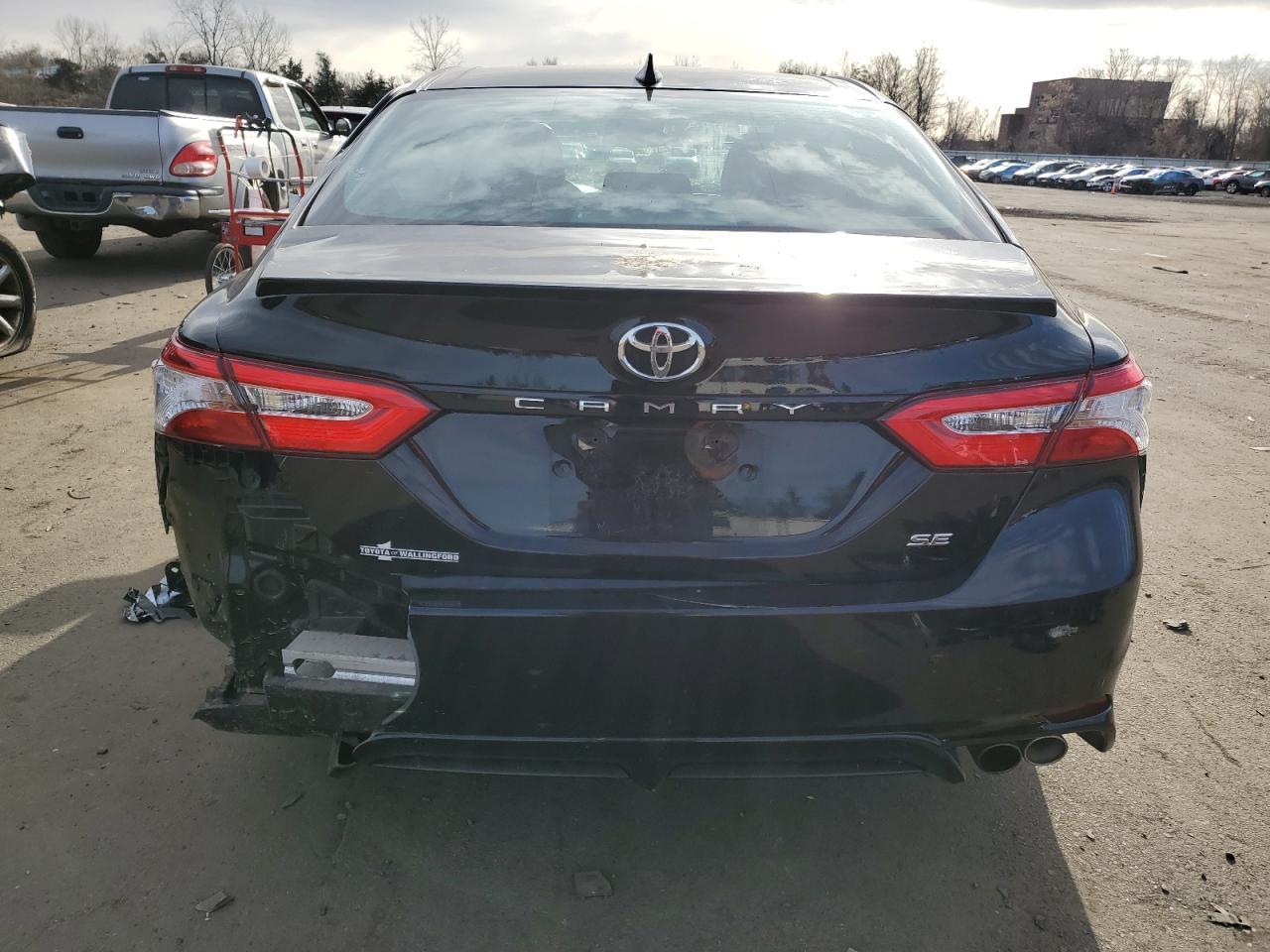 2020 TOYOTA CAMRY SE - Image 6