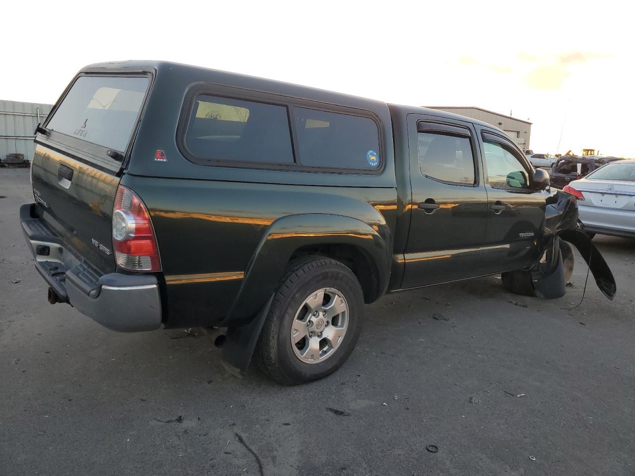 2013 TOYOTA TACOMA DOU - Image 3