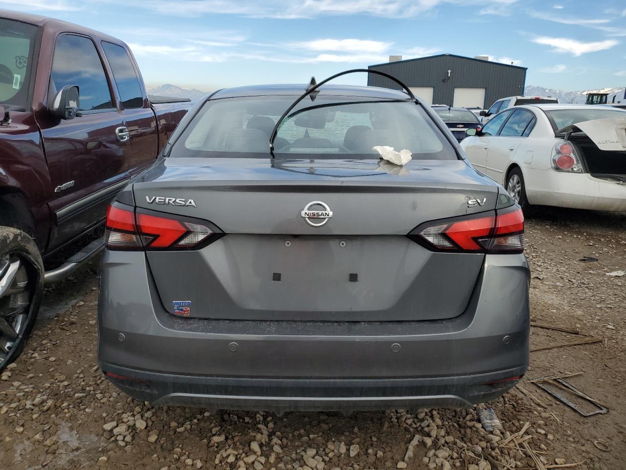 2021 NISSAN VERSA SV - Фото 6