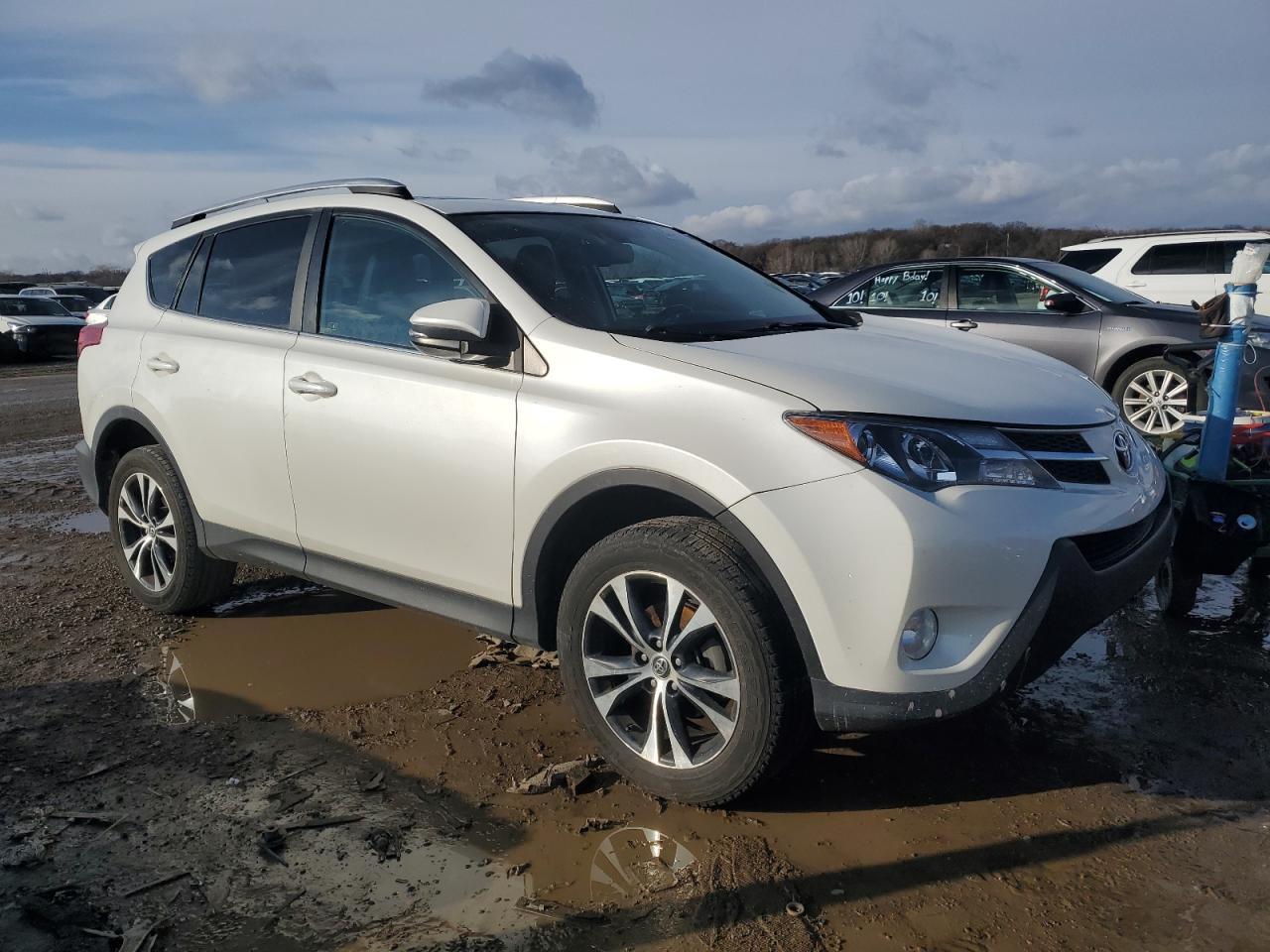 2015 TOYOTA RAV4 LIMIT - Фото 4