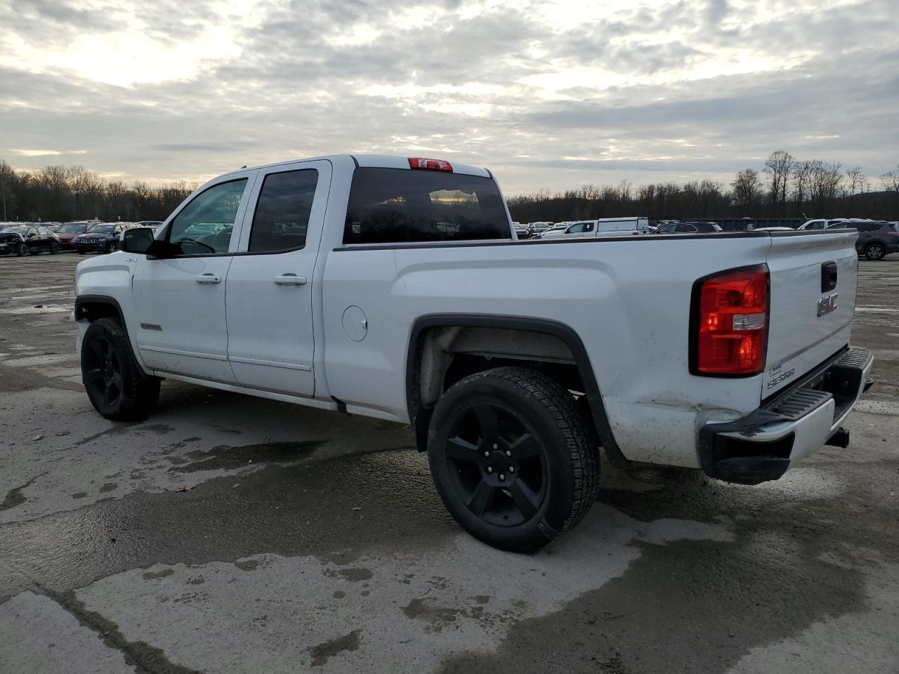 2018 GMC SIERRA K15 - Image 2