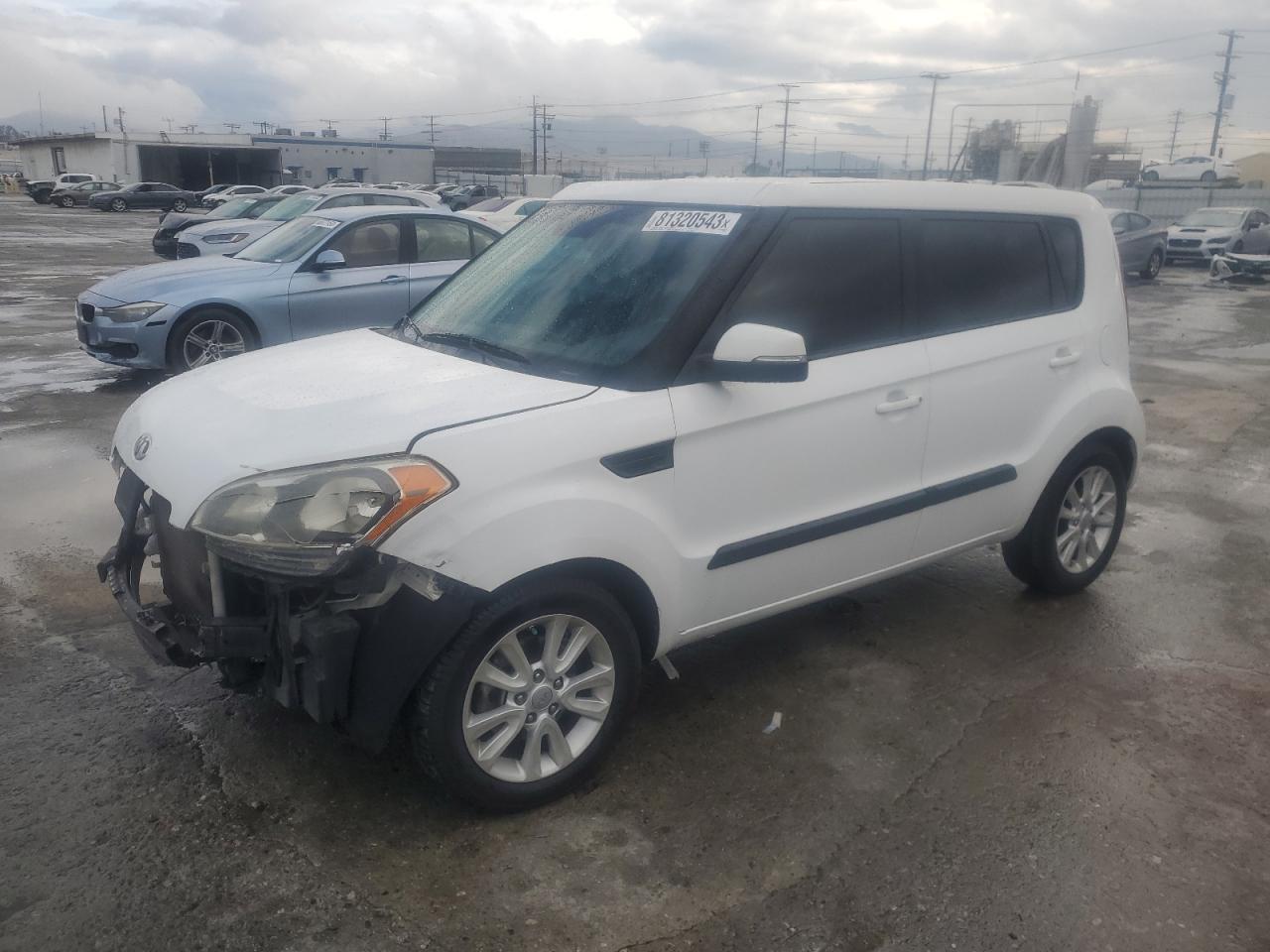 2013 KIA SOUL +