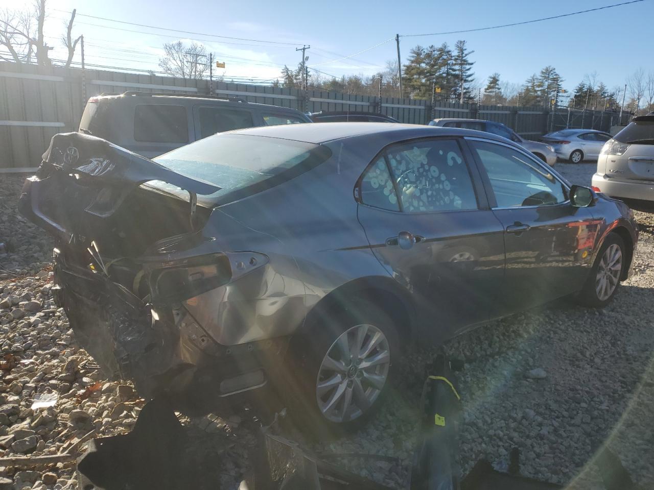 2018 TOYOTA CAMRY L - Фото 3