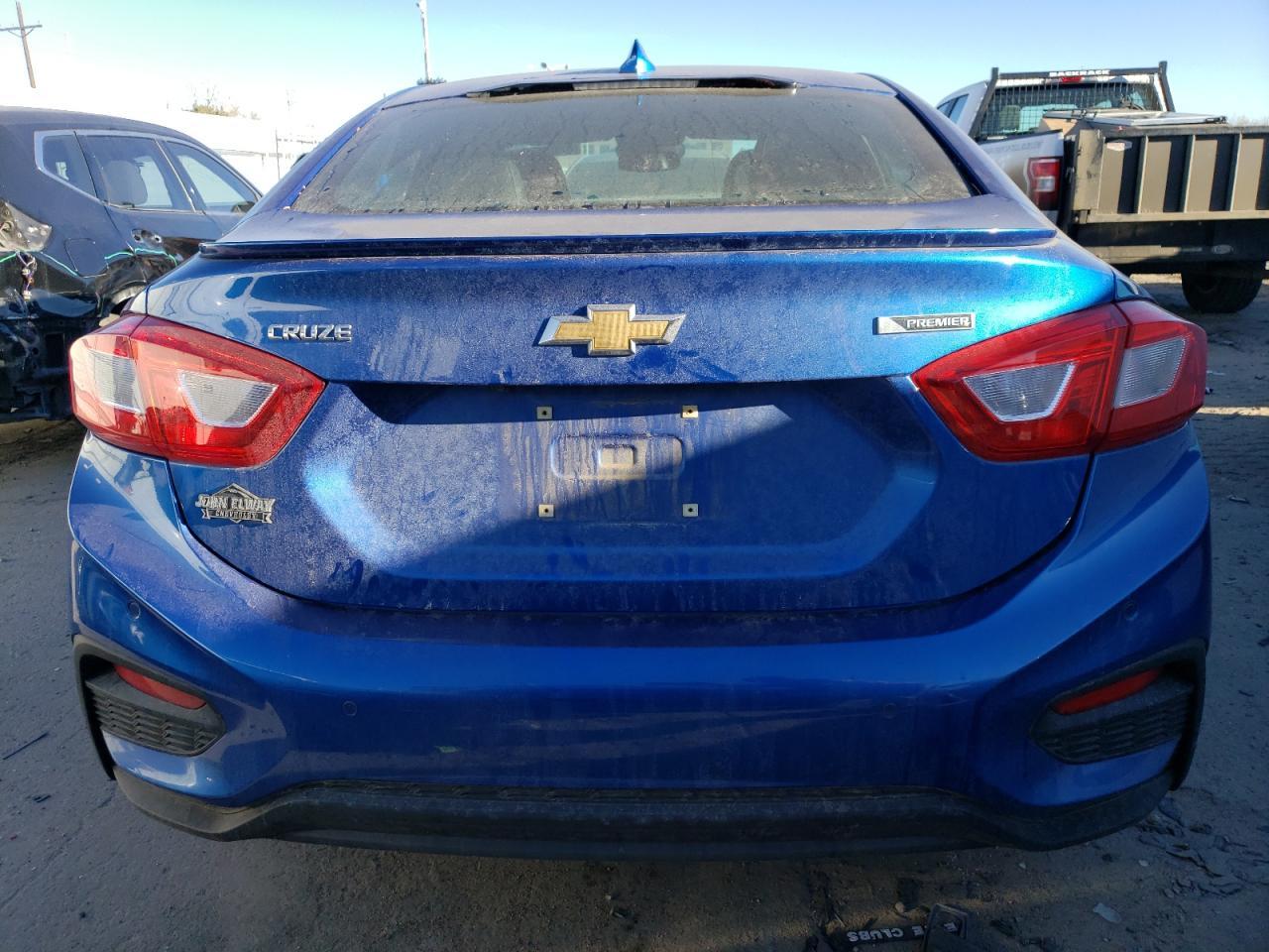 2017 CHEVROLET CRUZE PREM - Фото 6