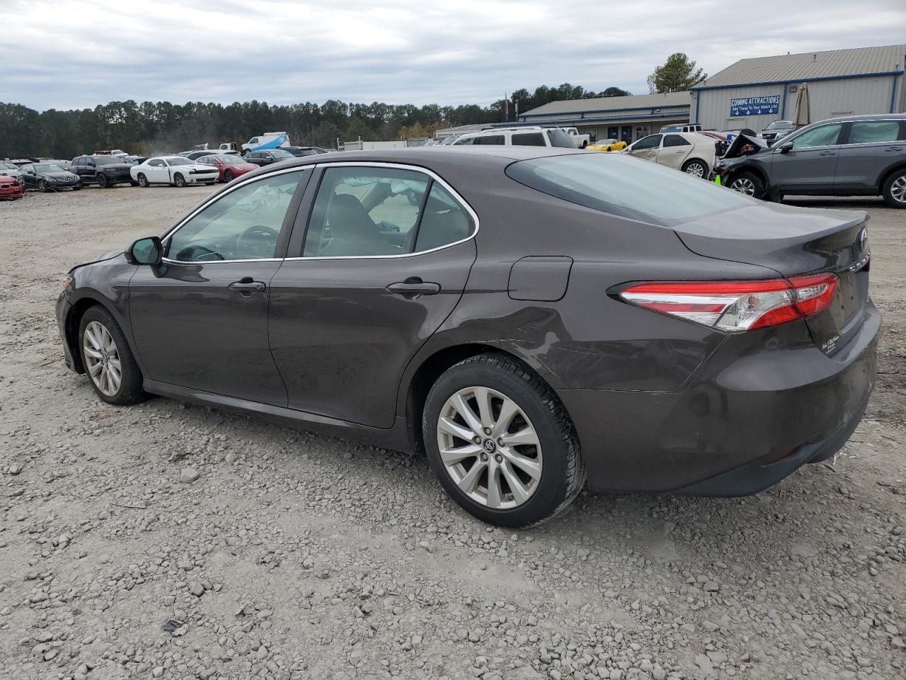 2018 TOYOTA CAMRY L - Фото 2