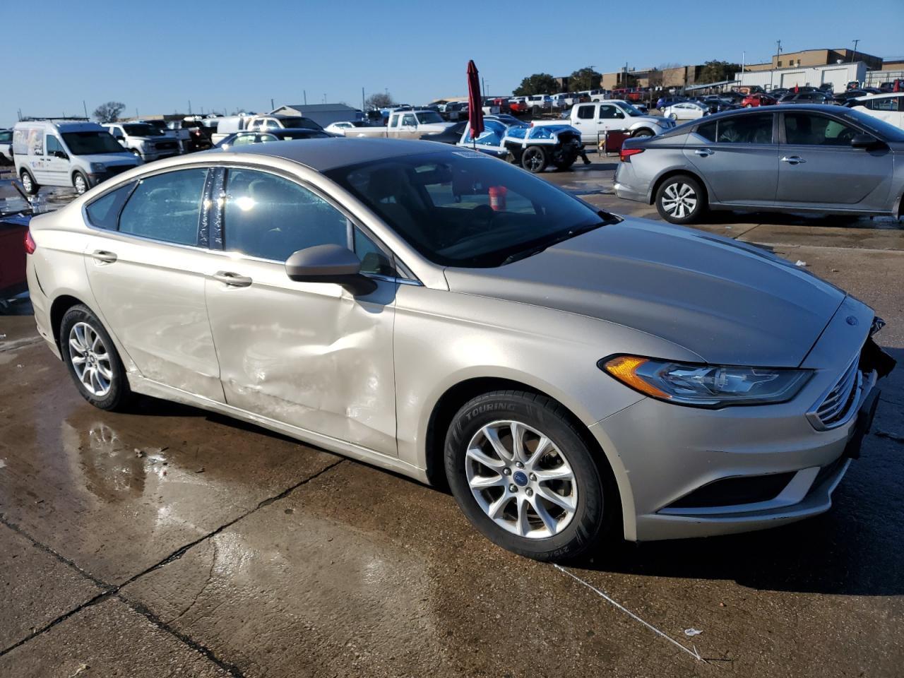 2017 FORD FUSION S - Фото 4