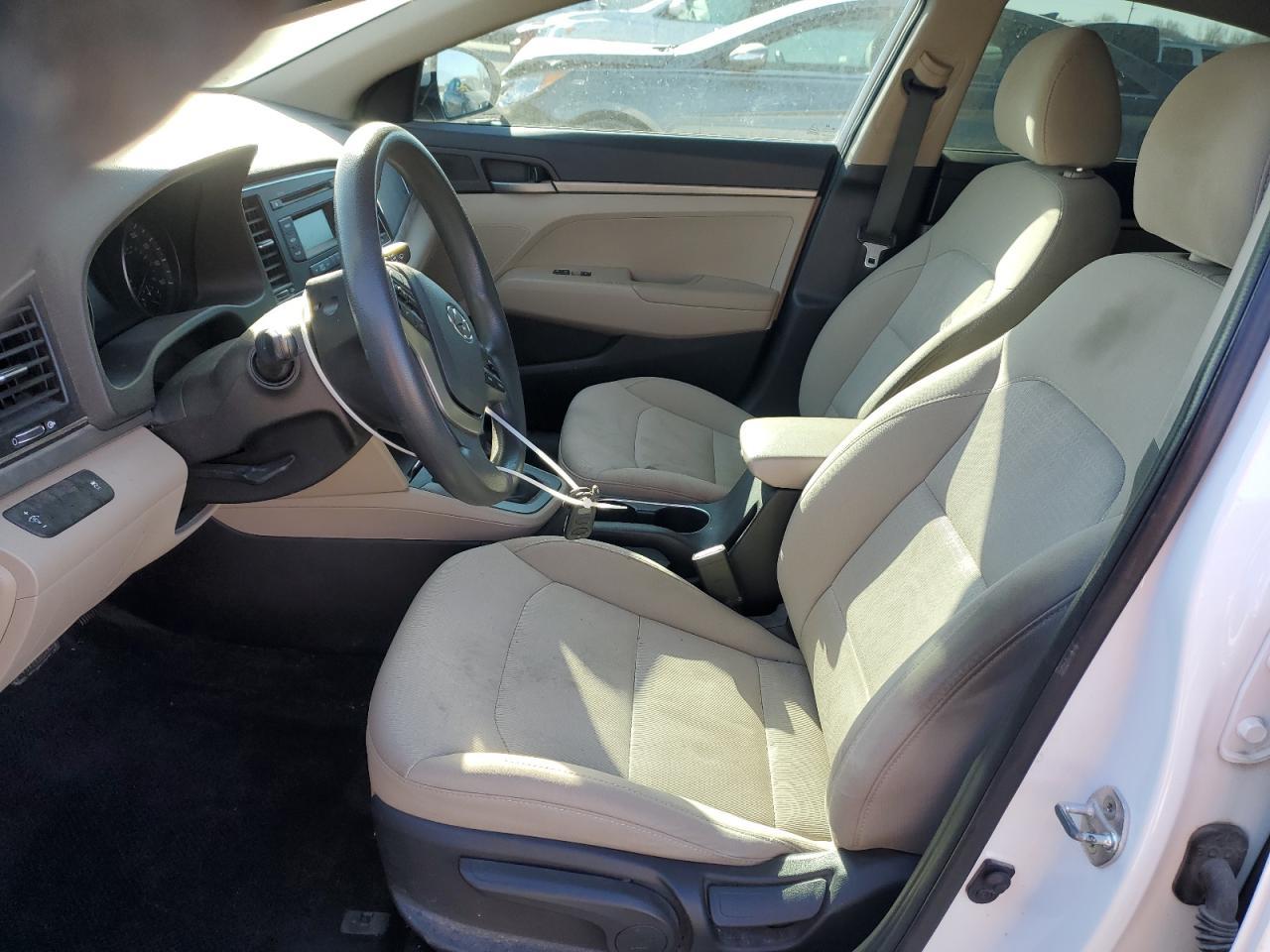 2018 HYUNDAI ELANTRA SE - Фото 7