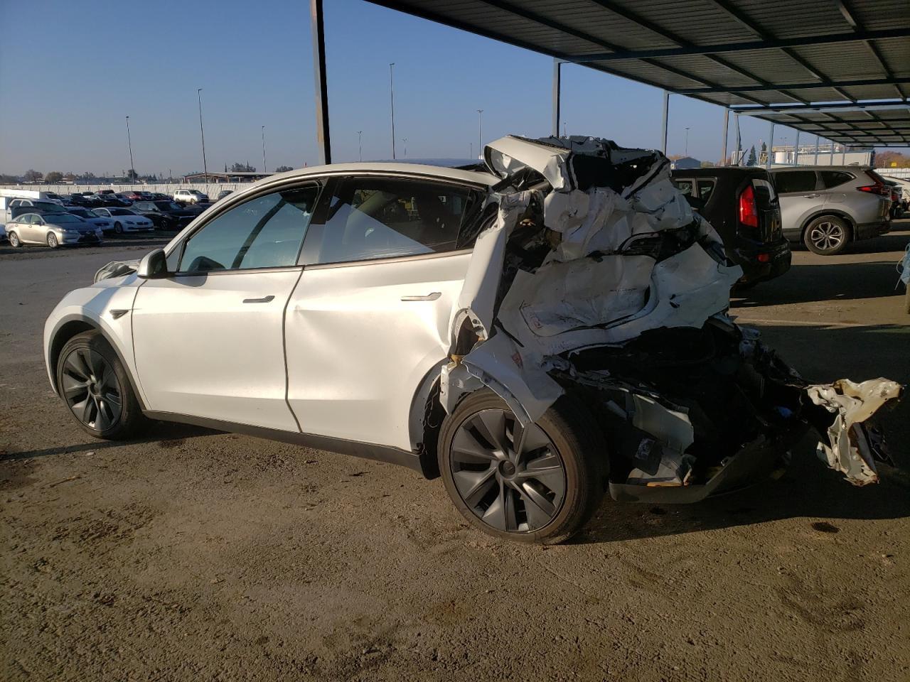 2024 TESLA MODEL Y - Image 2