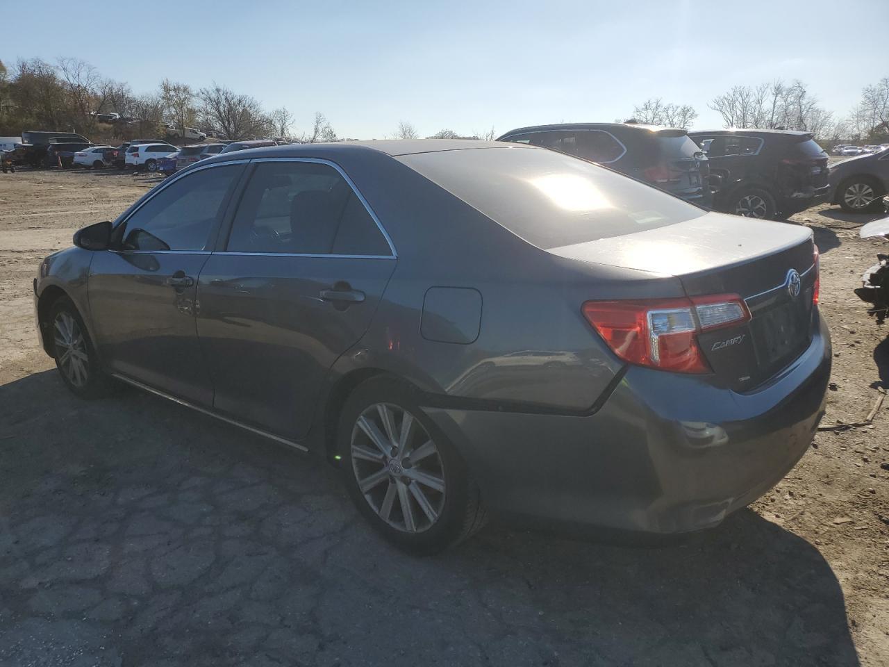 2013 TOYOTA CAMRY L - Фото 2