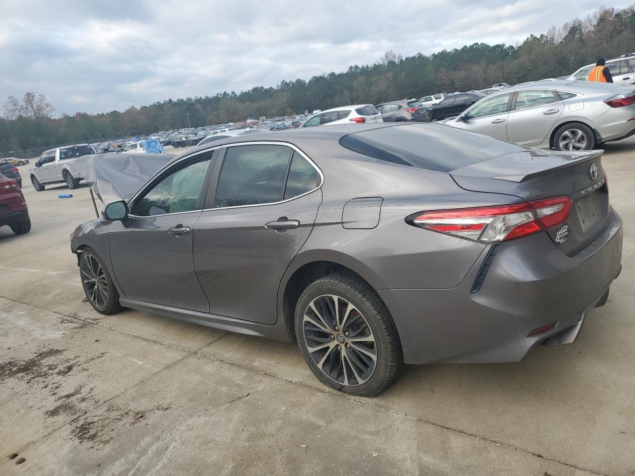 2018 TOYOTA CAMRY L - Фото 2