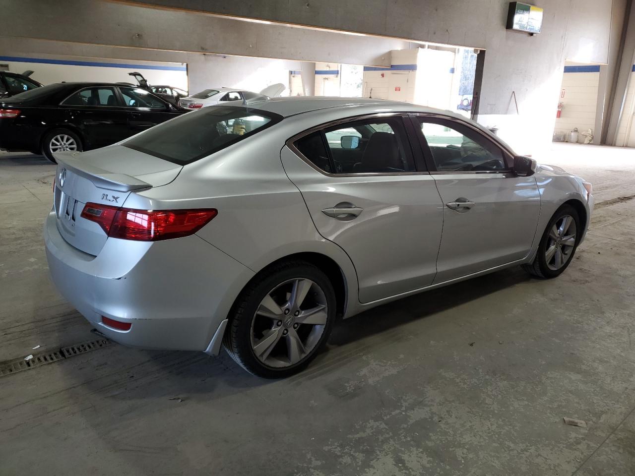 2014 ACURA ILX 20 TEC - Фото 3