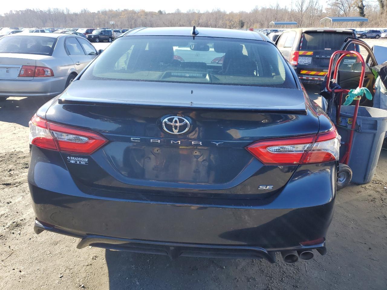 2018 TOYOTA CAMRY L - Image 6