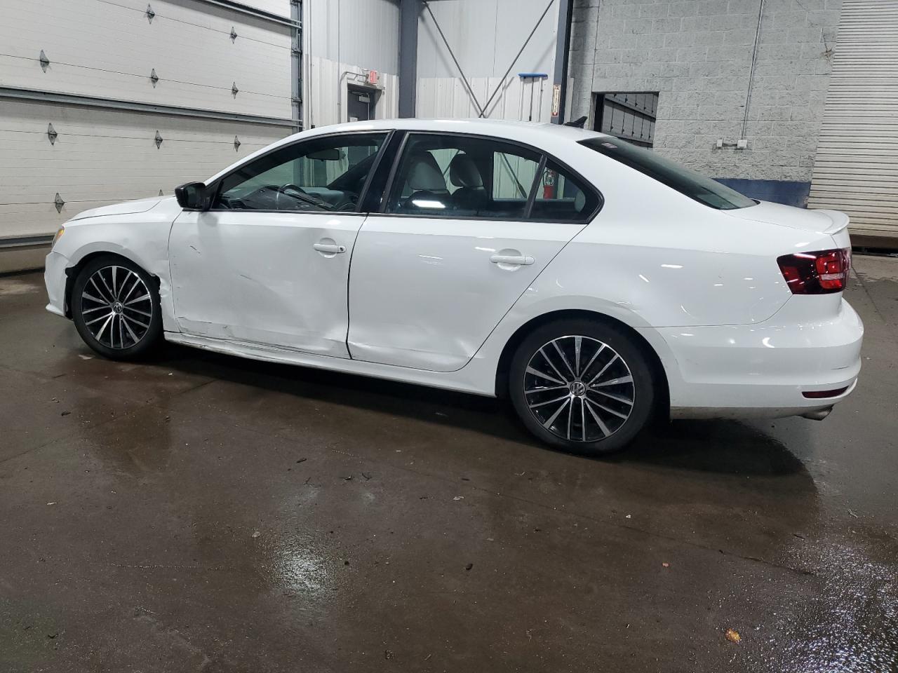 2016 VOLKSWAGEN JETTA SPOR - Фото 2